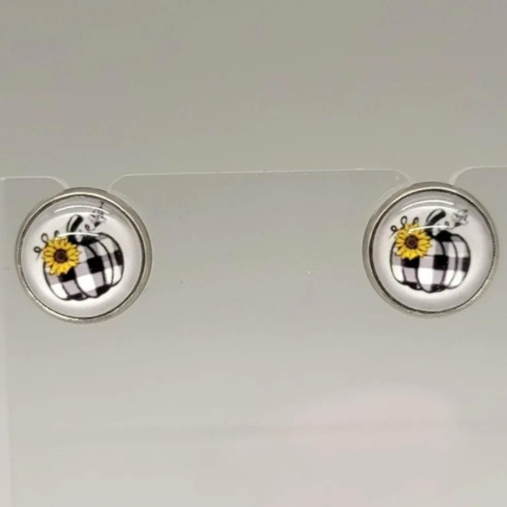 Plaid Pumpkin Black & White Stud Earrings, Halloween Jewelry